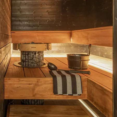 In Out Premium Villawestwind B *